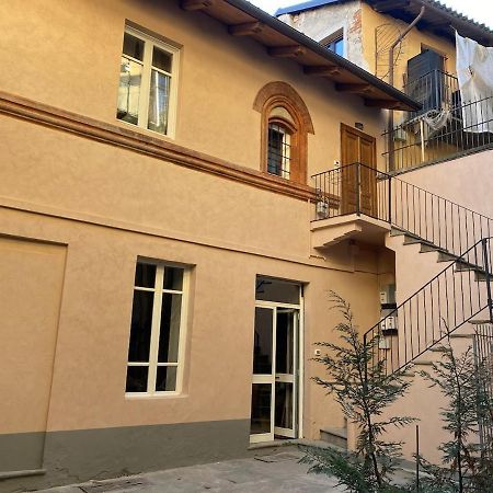 Maschera Di Ferro Appartamento In Centro Storico Πινερόλο Εξωτερικό φωτογραφία